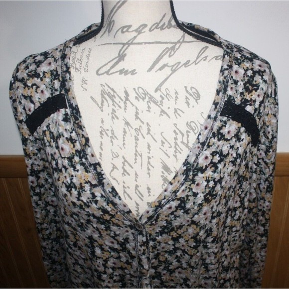 Maurices Top Women’s Large 0X Floral Long Sleeve V Neck Button Up Stretch Blouse - Picture 2 of 9